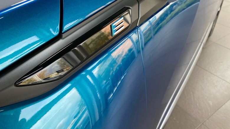 Peugeot 2008 1.2 PureTech Allure 5dr Petrol Estate